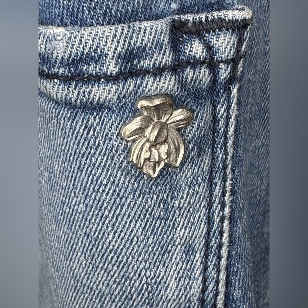 Black Orchid women’s slant fray medium wash blue jeans sz 30 preloved - Picture 7 of 11